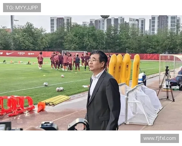 中国足球身价最高球星背后的故事与成就分析